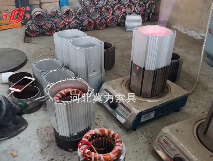 電動提升機鋁合金外殼安裝中